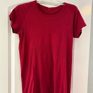 Lululemon Athletica Red Fitted Short Sleeve Tee